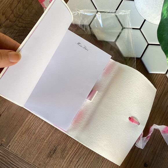 Christian Dior Miss Dior Pink Flower Notebook New - Picture 3 of 3